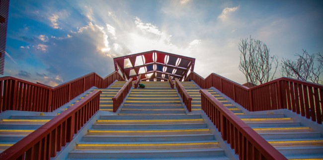 �Ϸ��е�ʮ�ЌW(xu��)��У�^(q��)�����O(sh��)Ӌ(j��)����