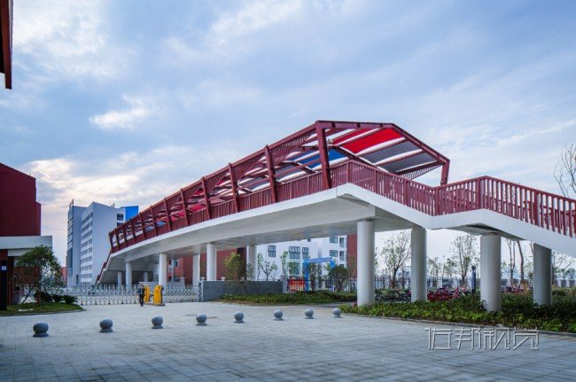 �Ϸ��е�ʮ�ЌW(xu��)��У�^(q��)�����O(sh��)Ӌ(j��)����