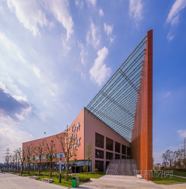 �Ϸ��е�ʮ�ЌW(xu��)��У�^(q��)�����O(sh��)Ӌ(j��)����