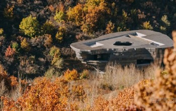 ��ɽ�Xɽ������(l��)�d-��ʯ��Ѩ�e��һ��Ľ����L(f��ng)��